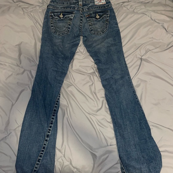 True Religion Low rise Bootcut Jeans - Picture 3 of 3